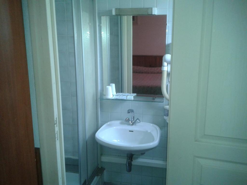 קאן Hotel Du Nord מראה חיצוני תמונה